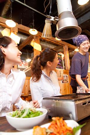 秋葉原のコンカフェで非日常を楽しむ！リアルな恋愛体験ができるおすすめスポットガイド